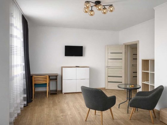 Оренда 2-х кім. кв. +кухнею-студією на пр.В.Чорновола Львів