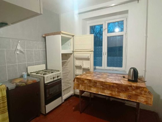 Сдается 2к м. Индустриальная, 12 Апреля, 2/5 Харків