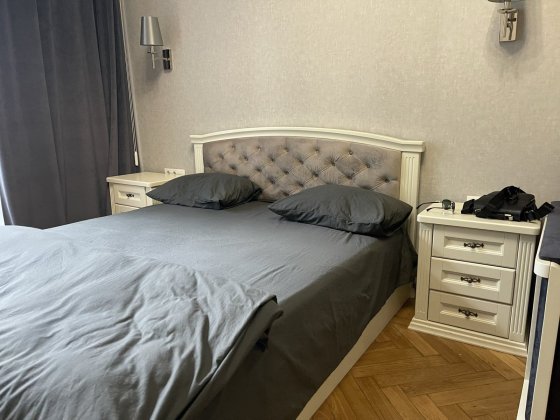 Сдам ,свет всегда , длительно самый центр  оперный театр 2 этаж Одеса