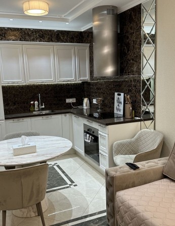 Сдам 3х комн квартиру м.Дежпром в новострое бизнес класса ЖК Доминион - фото 1