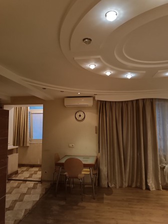 Сдам двух комнатную квартиру 7-ая Фонтана - фото 1