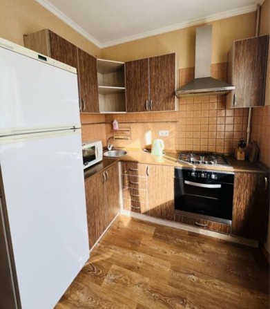 Сдам 3 к квартиру в 520 мн, метро Студенческая - фото 1