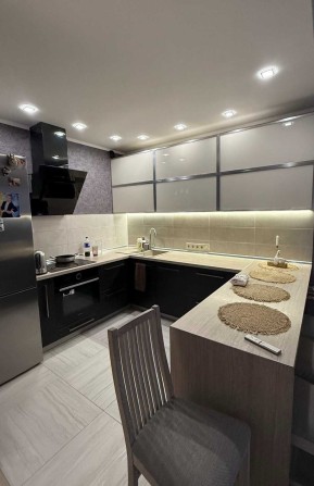 Здам 3 кімнатну квартиру на Олексіівці, ул.М.Мисли,48В. Новобудова. - фото 1