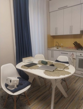 Студия и спальня центр, ТЦ Никольский, м площадь конституции - фото 1