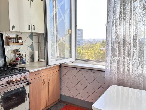 Аренда 3-х ком. квартиры метро Студенческая Харьков