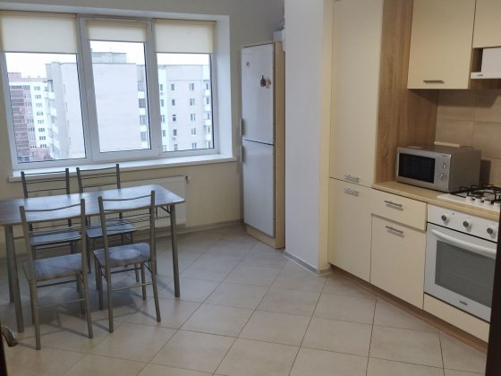 Здам квартиру в Луцьку новобудова  в.оренду Рованці