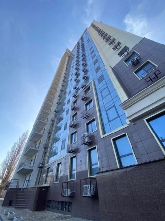 Сдаю  квартиру -студию 22 жемчужина ул Болгарская - фото 1