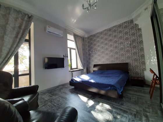 Сдам 1 комнатную квартиру на Соборной площади, центр. с  ремонтом. Одеса