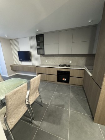 Оренда1-кімн в ЖК ,є накопичувач електроенергіі,світло є завжди - фото 1