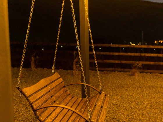 Автономний котедж для безпечного життя та роботи в горах, Закарпаття Солочин