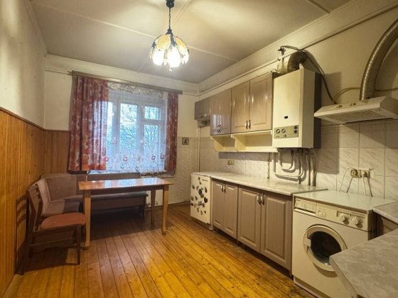 Здається 4х кімнатна кв.з можливістю викупуу.125м.кв. Микитинці