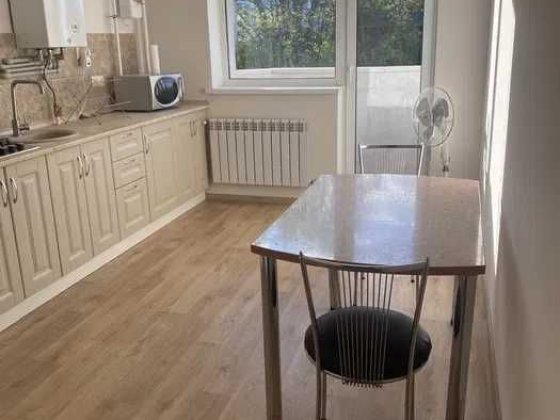 ТЕРМІНОВО Оренда 1к  ЖК "Family" 2-й поверх 43м ГАЗ.ПЛИТА/БАЛКОН/ВАННА Гатне