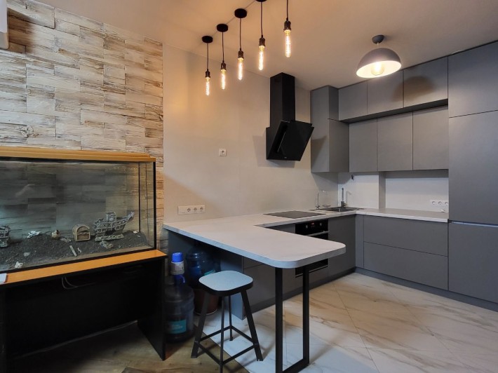 Срочно!! Двухкомнатная квартира в ЖК Краєвидный - фото 1