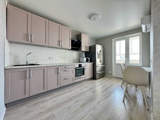 1-кімнатна квартира, смт Чабани, метро Теремки - 20 хвилин пішки. БЕЗ% Чабани