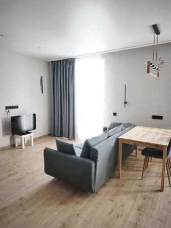 Оренда просторої 1-к квартири з балконом, ЖК Амстердам, Білогородка - фото 1