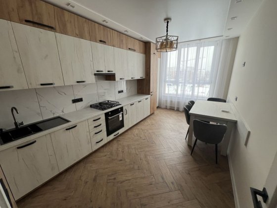 Довготривала оренда 2-х кімнатної квартири по вул. Героїв Крут Сокольники