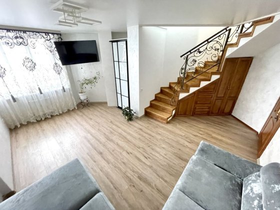 Трикімнатна квартира в оренду/новобудова Новояворівськ