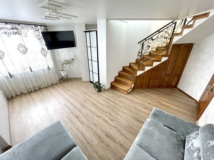 Трикімнатна квартира в оренду/новобудова - фото 1