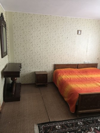 Сдаю 2 комнатную квартиру центр - фото 1