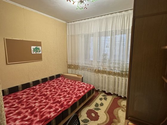 Здається кімната Обухов