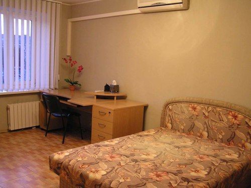 Сдам комнату  в центре города - фото 1