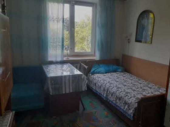 Непрохідна  охайна  кімната в аренду Черновцы