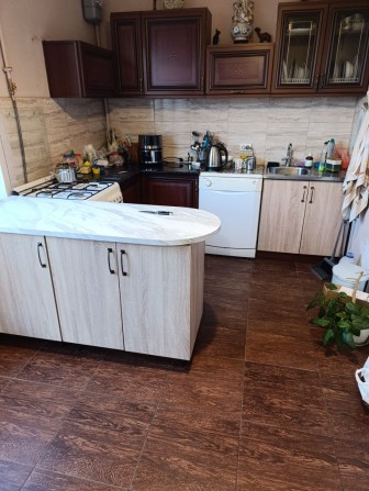 Здається кімната для дівчат (район готелю Буковина) - фото 1