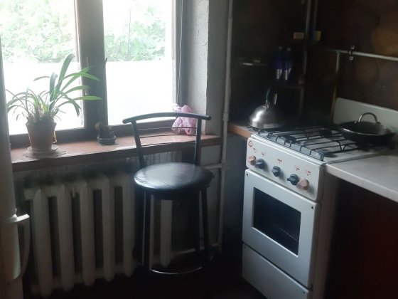 С  1 лютого.!Без ком.послуг в окрему кімнату візьму хлопця до 27рок Чернівці