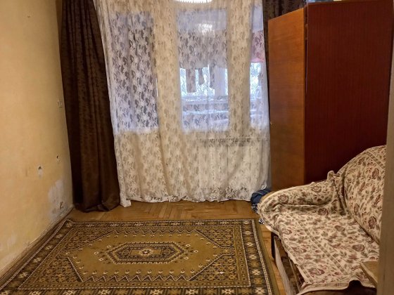 Здається  1 кімната в квартирі з хозяйкою,  для 1 дівчини вул. Тихого! Ужгород