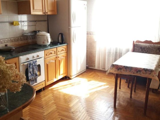 Кімната для дівчини або хлопця без комісії метро Позняки пішки 7 хв Киев