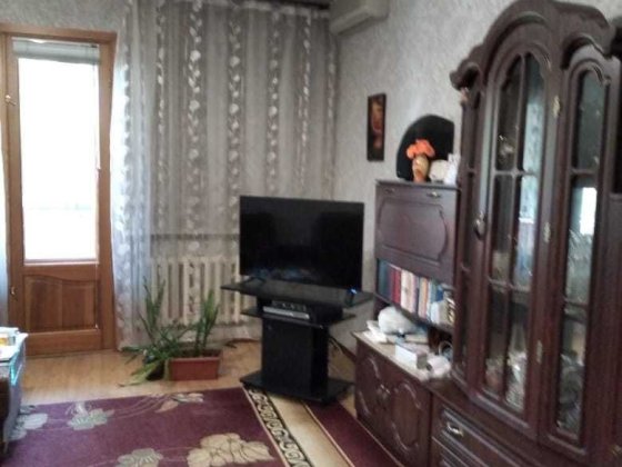 Здається кімната р-н Шкільної у 3кім квартирі для дівчини. Черкассы