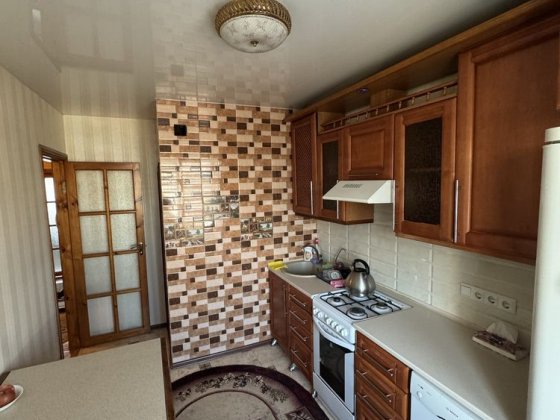 Здам кімнату для дівчини, в 3 кімнатній квартирі Вінниця