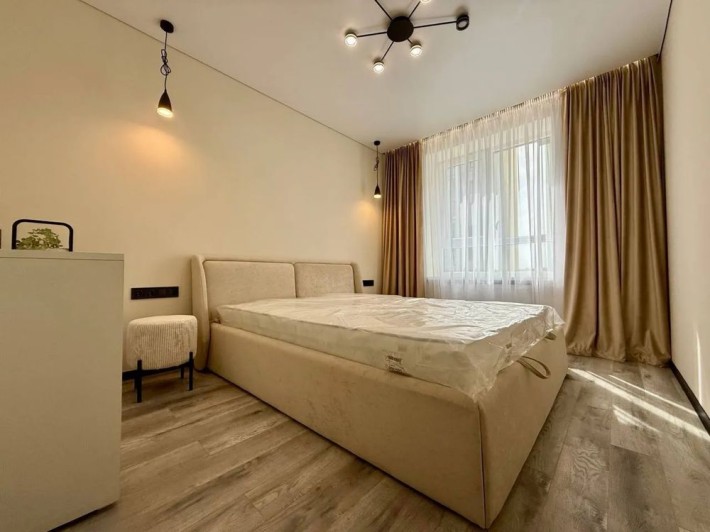 Комната девушке, тополь, свет всегда есть, сдам комнату - фото 1