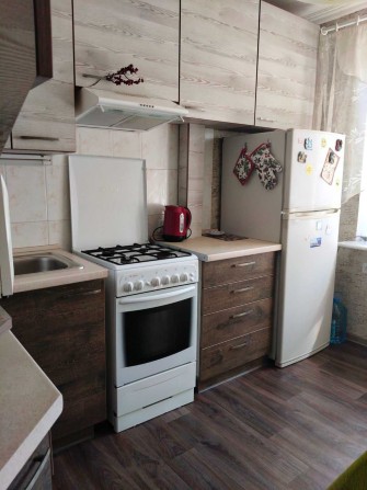 Сдам свою 1-комнатн на Победе-6, пр. Героев 4 эт из 9, с Газом - фото 1