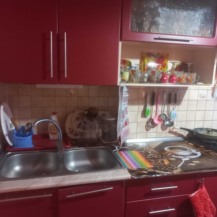 Сдам комнату в квартире. Левобережный 2. Район ТЦ "Каравана". Газ. - фото 1