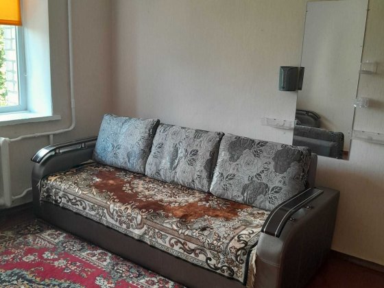 Оренда  ДВОХ  кімнат в гуртожитку , меблі , побутова техніка . Польова