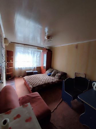 Сдам в аренду комнату с техникой. Космос, остановка роддом. - фото 1