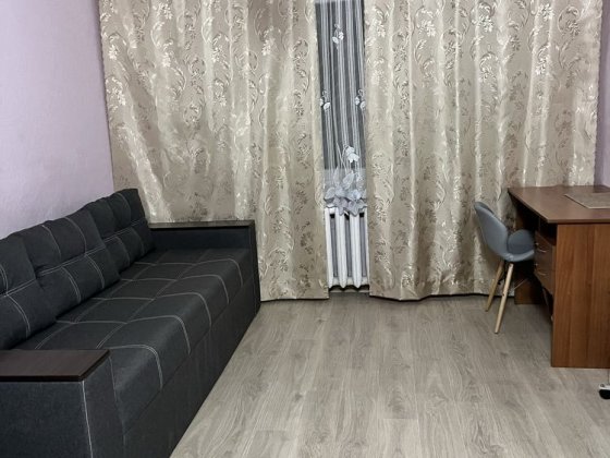 Оренда кімнати в гуртожитку для однієї дівчини Київ