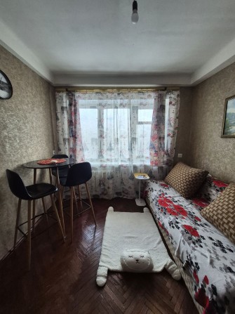 Кімната біля метро для дівчини/жінки,  м.Академмістечко, Житомирська - фото 1