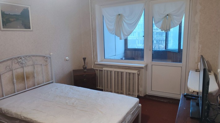 Сдам кімнату  з балконом для хлопця без комісії на Архипенко М.Обол - фото 1