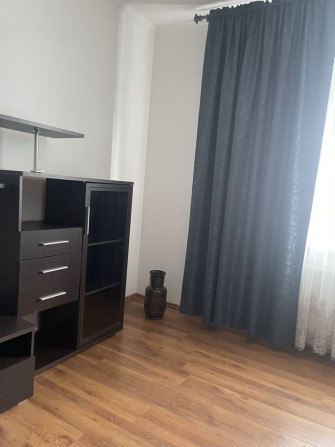 Власник.Оренда 2х. кімнатноі квартири на Поділі . вул.Зодчих. - фото 1