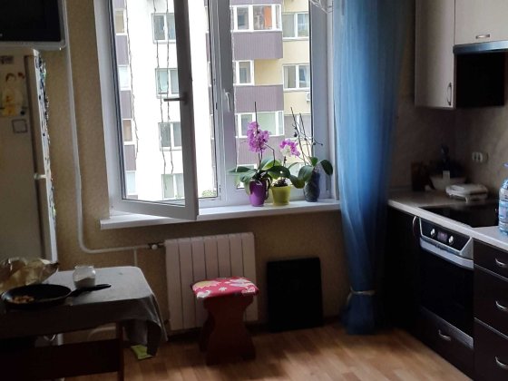 Просторная комната в 2ке урловская Київ