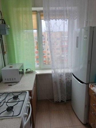 Оренда кімнати в двох кімнатній квартирі на вул. Пулюя - фото 1