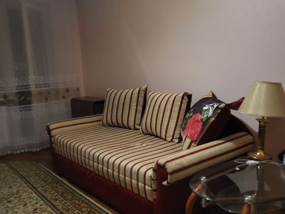 Шукаємо дівчину на підселення Київ