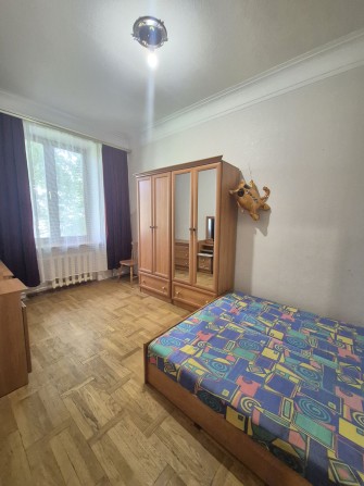 Здам кімнату для дівчини на пр.Берестейському!м.Нивки пішки - фото 1