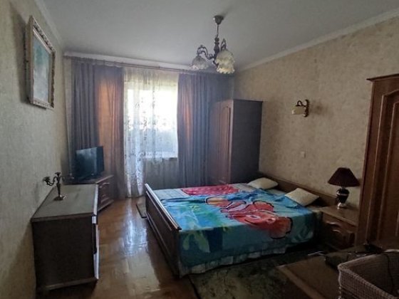 м. Позняки Драгоманова 44а для пари Киев