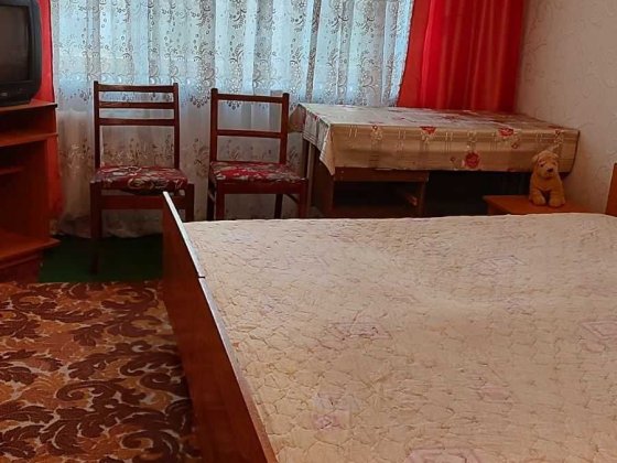 Сдам комнату. ул. Милютенко 14. м . Лесная. Деснянский р-н. Киев