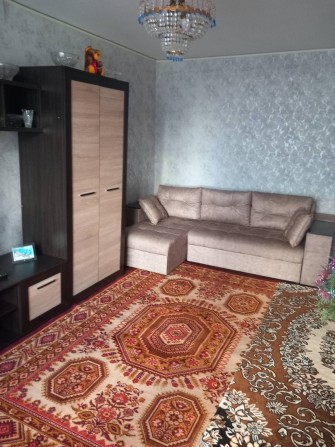 Сдам хорошую комнату с балконом ул. Семьи Глодан д. 9 - фото 1