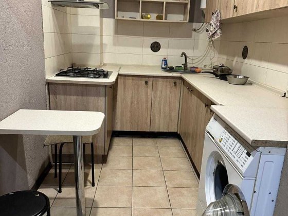 191-а Садова, 90 оренда кімнати в будинку, метро Осокорки 300 м Киев