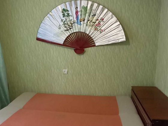 Сдаю комнату для 1-г о -чел-ка   на  ст.м. Вокзальная  10-12 мин. пешк Киев